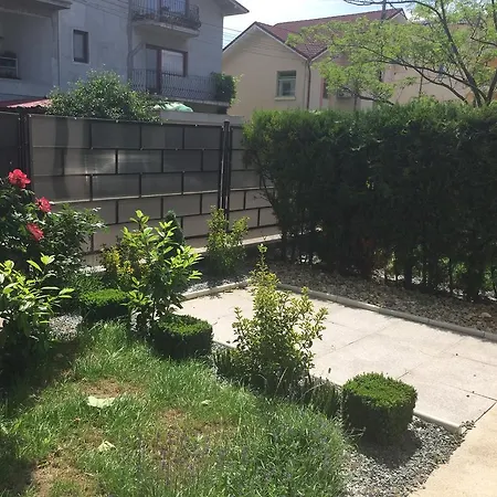 Apartment Cu Gradina Ariel & Nemo *