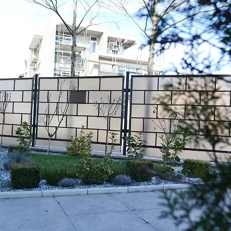 Apartmán Cu Gradina Ariel & Nemo *