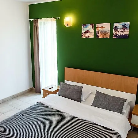 Cu Gradina Ariel & Nemo Apartmán