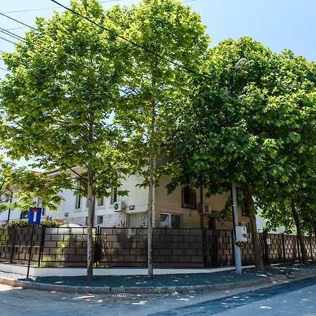 Cu Gradina Ariel & Nemo Apartmán Eforie Nord